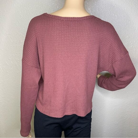 Caution To The Wind Long Sleeve Waffle Design Lightweight Sweater Medium - Picture 6 of 10